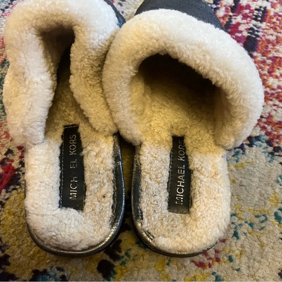 Michael Kors womens Silver Slip-On slippers size 11 - Picture 3 of 5